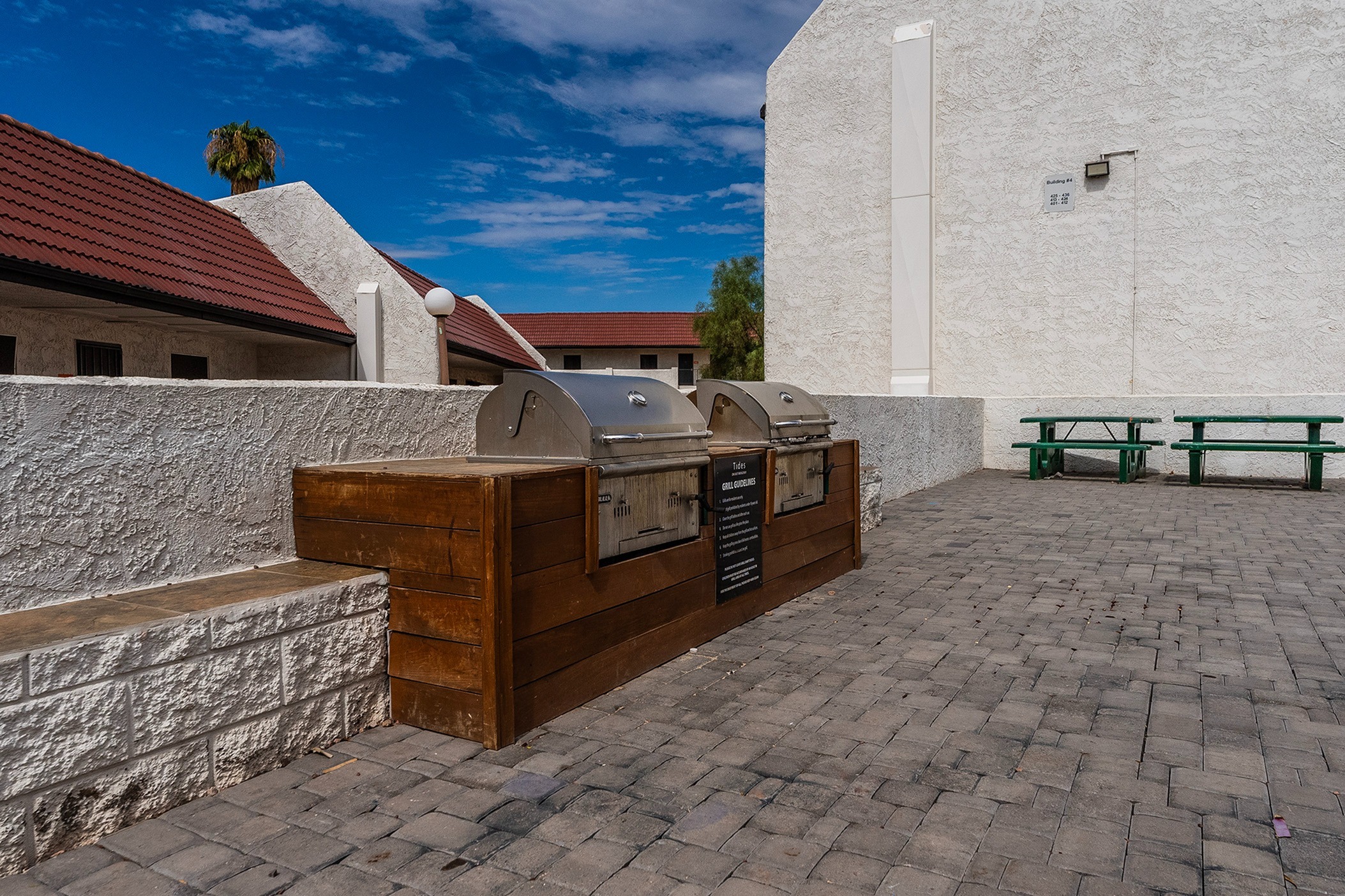 MadEry Apartments photo 5